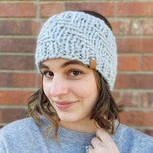 Women&#39;s Knit Earwarmer, Winter Headband, Chunky Knit Earwarmer, Wool Knit Headband, Skipping Stone Headband, Gift Women, Cozy Knit Headband