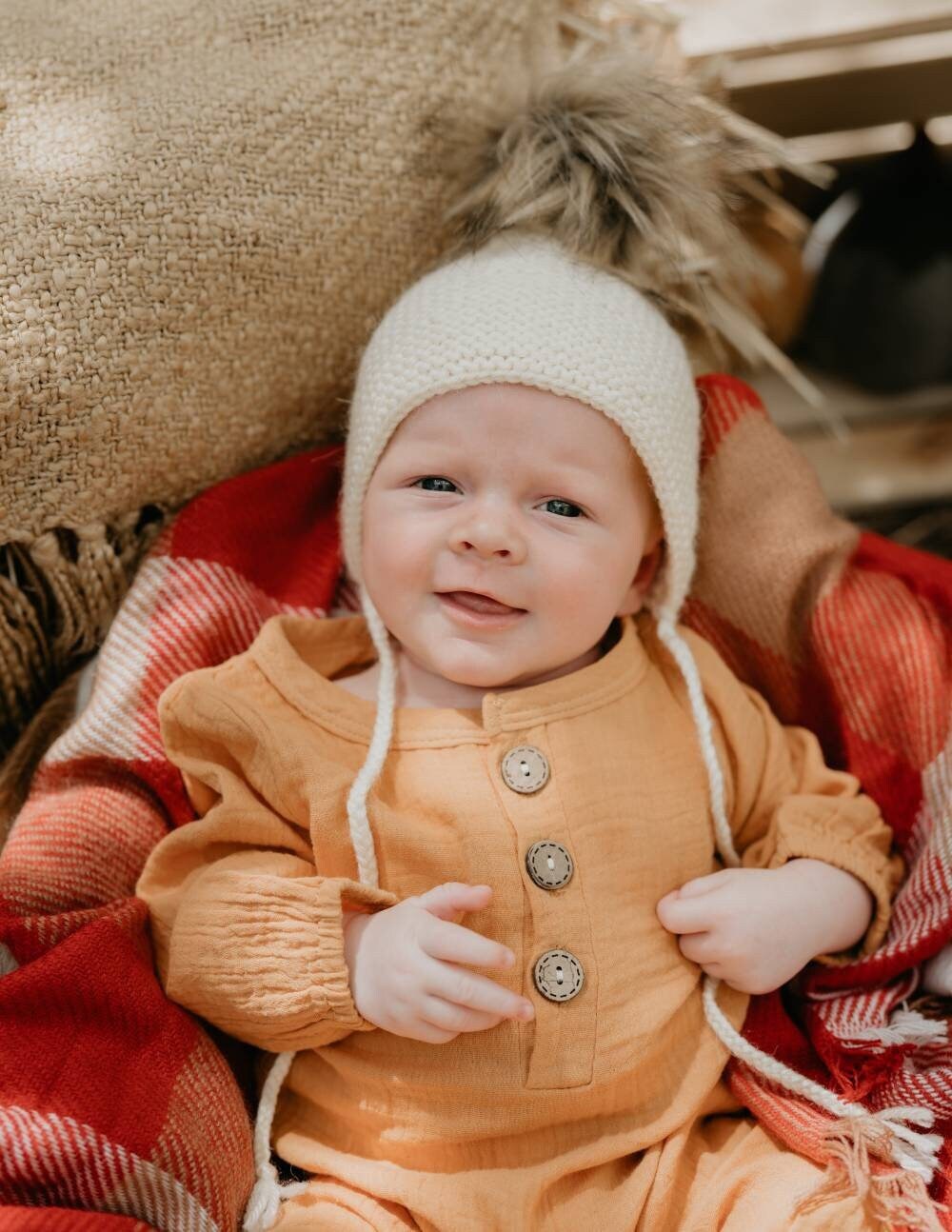 新品未開封　holiday CABLEKNIT BABY BONNET 新品未開封holiday CABLEKNIT BABY BONNET