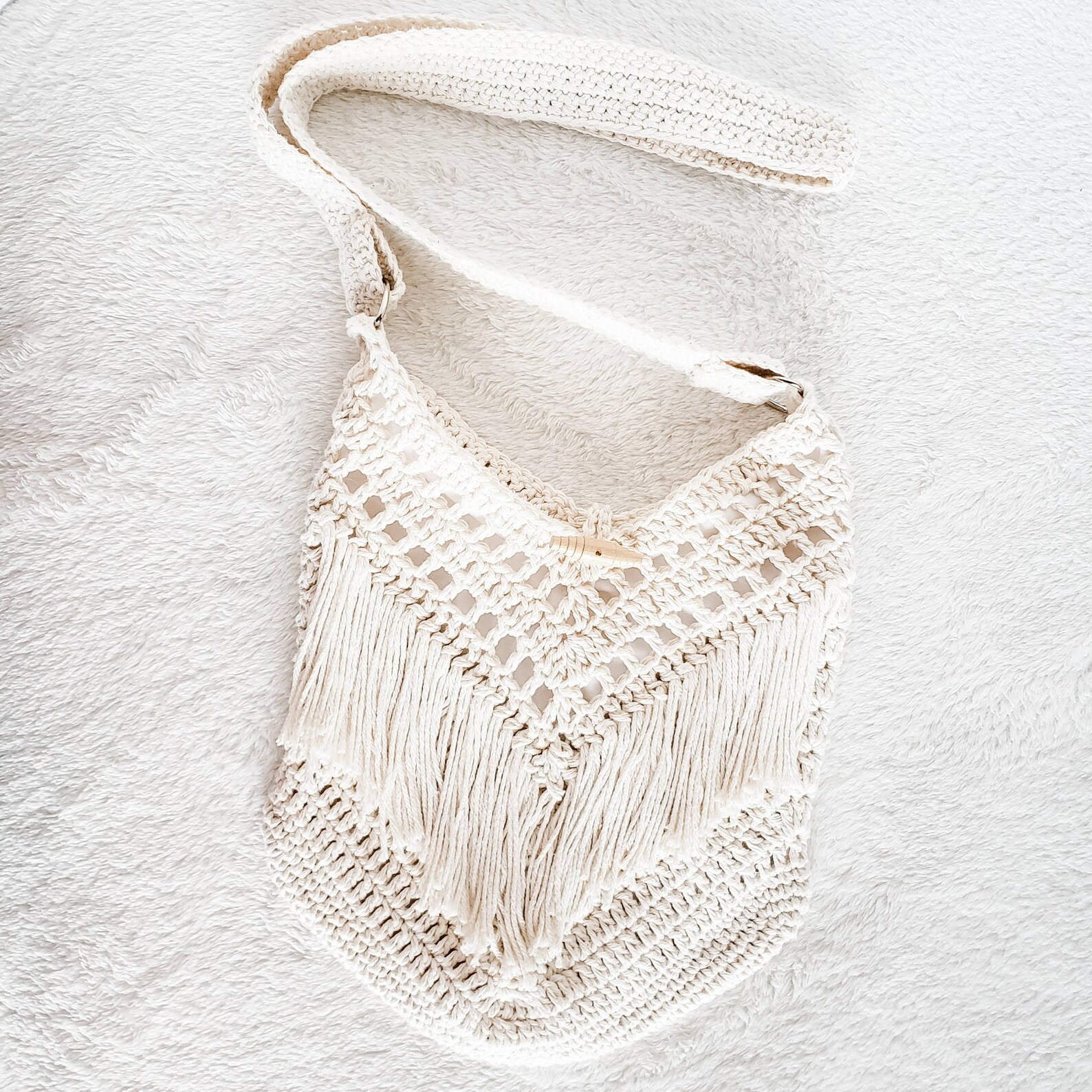 Isla Drawstring Crochet Tote