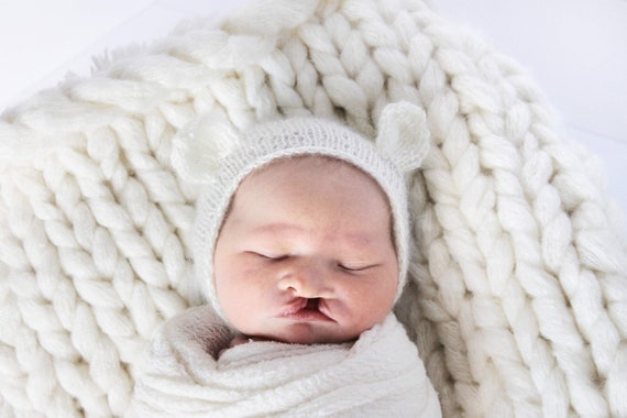 Knit Bear Bonnet Baby Bear Bonnet Baby 