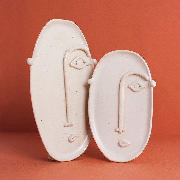 Etsy Design Awards Finalist 2020: Combined shipping for Face Trays. Abstract Face Tray