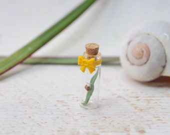 Schnecke Miniatur, Charm Glasflasche, Tier Geschenk, Gastgeschenk, polymerclay Miniatur, Mini Schnecke