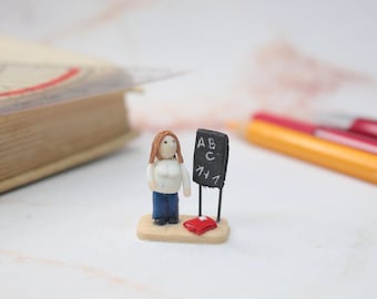 Lehrerin 3,0 cm Miniatur Figur, Abschied Grundschule, Danke an Lehrerin, Miniatur Beruf, polymerclay Figur, Abschied Schuke