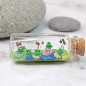 Frog miniature 7 cm bottle, frogs at the pond, frog miniature, toad decoration, frog decoration