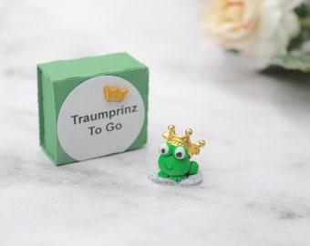 Dream Prince miniature, grenouille avec couronne, prince grenouille à emporter, figurine de conte de fées, cadeau de petite amie, cadeau de Saint-Valentin, à écrire