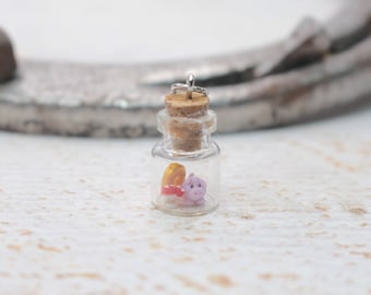 Lucky charm charm, hanger met gelukssymbolen, varkens hoefijzer paddenstoel miniatuur, lucky charm mini