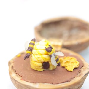 Bee miniature walnut, animal decoration, polymerclay forest animal, beehive, upcycling image 5