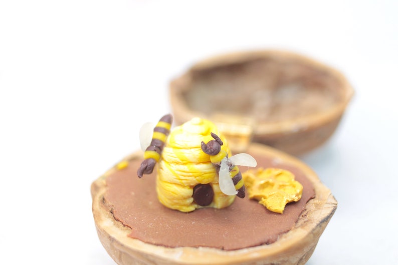 Bee miniature walnut, animal decoration, polymerclay forest animal, beehive, upcycling image 5