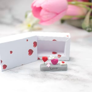Liebe Miniatur, Liebe Geschenk, Valentinstag Dekoration, Love you Deko, Kleiner Liebesbeweis,