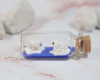 Polar bear 5 cm miniature bottle, polar bear home decoration, polar bear miniature, wild animal small, polar bear small