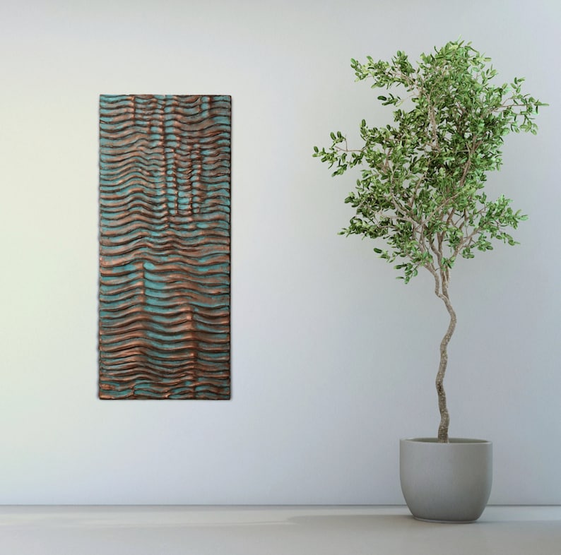Escultura de pared de pátina de cobre - Arte de pared 3D texturizado - Arte de pared de metal - Arte de pared de cobre - Decoración de pared vertical - Arte de pared de sala de estar/dormitorio imagen 1