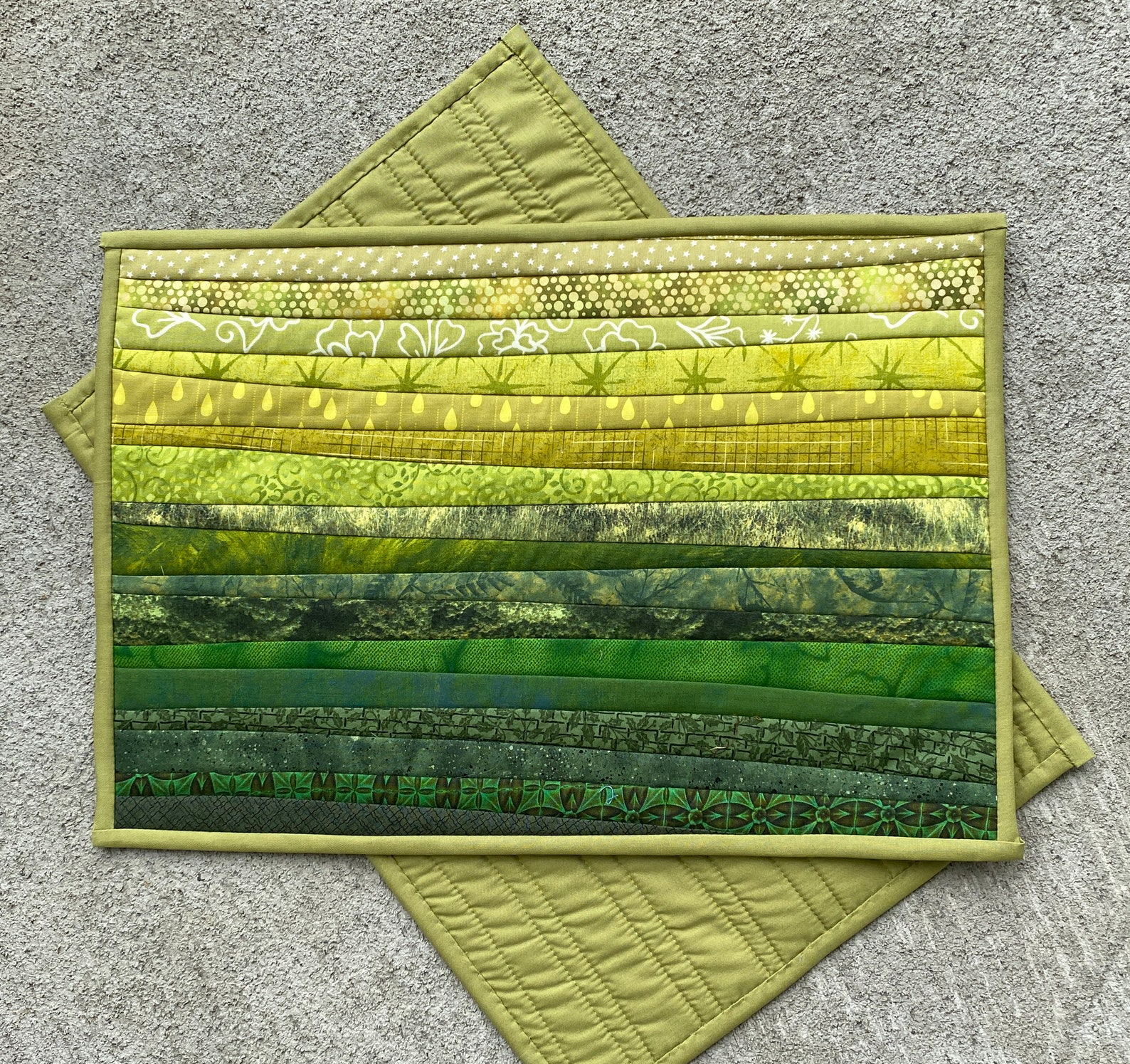 Quilted green place mats. Modern table decor. Textile table Etsy