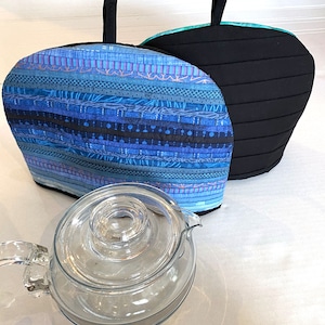 Sip your cup of tea and dream of the open sky with this quilted tea cozy. At 9 x 12 in. wouldn&#39;t this cosy look great in your home office..
