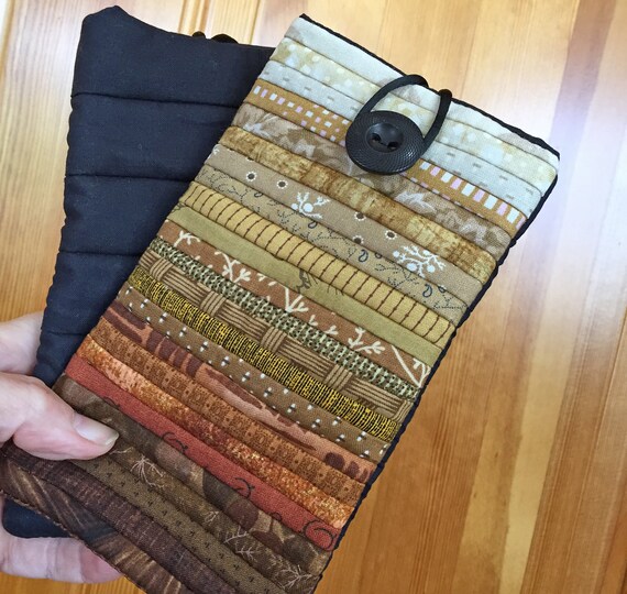 Quilted cell phone case. Soft smartphone holder. 4 x 7 in. Etsy