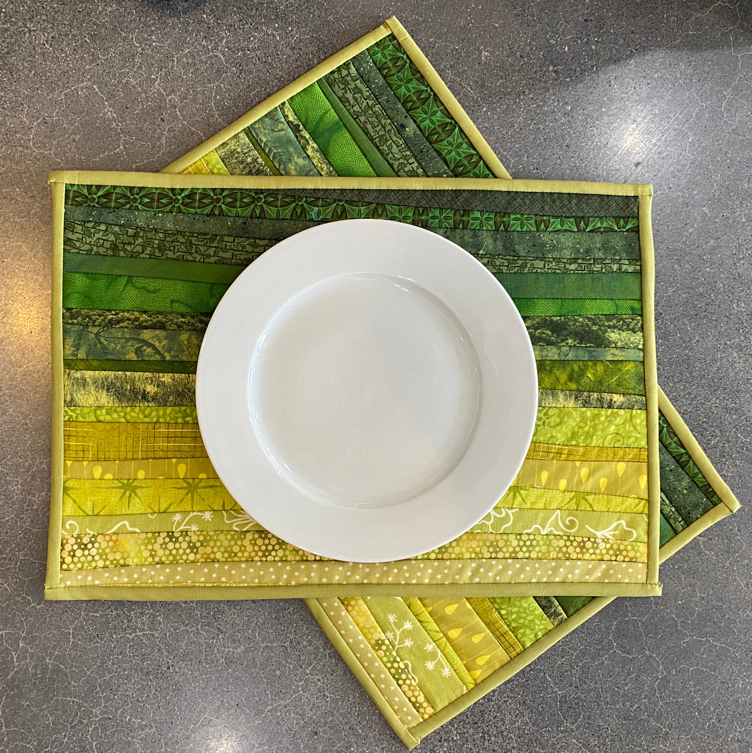 Quilted green place mats. Modern table decor. Textile table Etsy