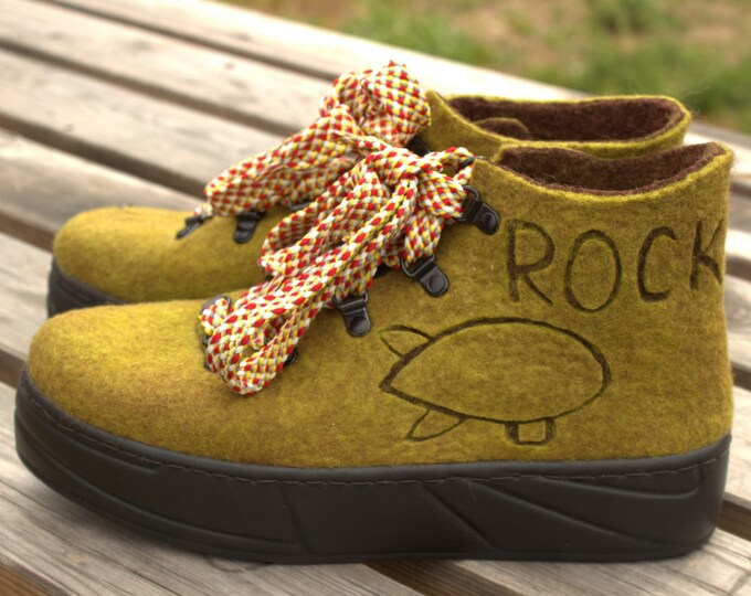 Felt Zeppelin by Gamolina von FeltZeppelin auf Etsy