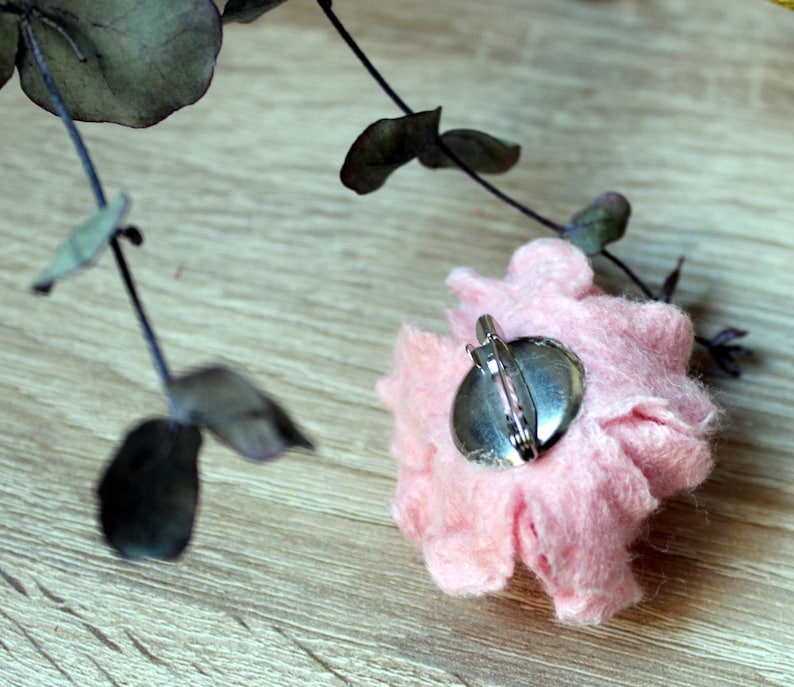 Pastel pink felt brooch Felted peony Corsage flower Bridal accessory Art brooch hand felted jewelry Botanical art Broche fleure feutre