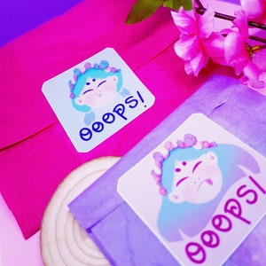 OOOPS! Pacco Adesivi Carini Imperfetti Set di Sticker Kawaii Adesivi Difettati Adorabili Idea Regalo Creativi Decorazioni Notebook e Agenda