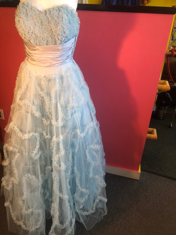 Vintage 1950s Strapless  Baby Blue Tulle Ballgown… - image 7