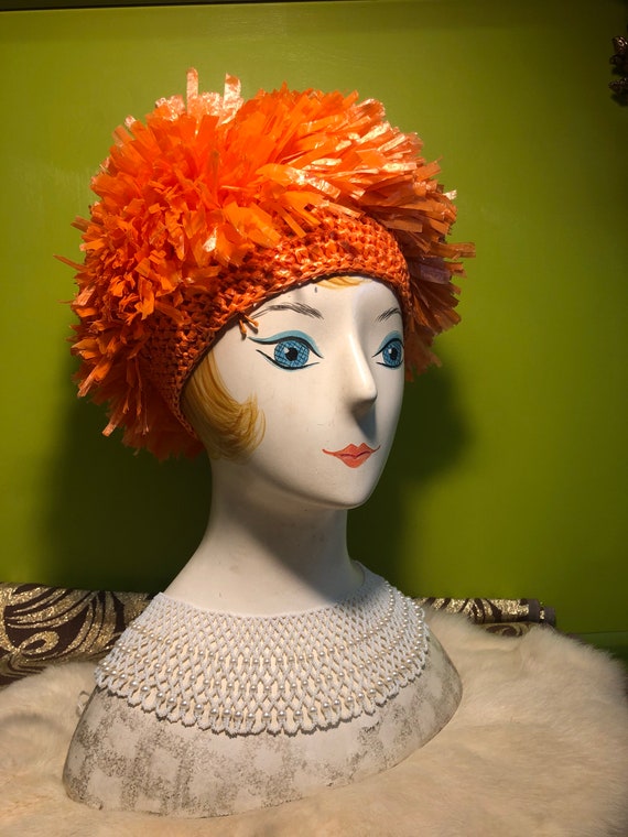 Vintage 1960s Orange Raffia Confetti Crochet Hat