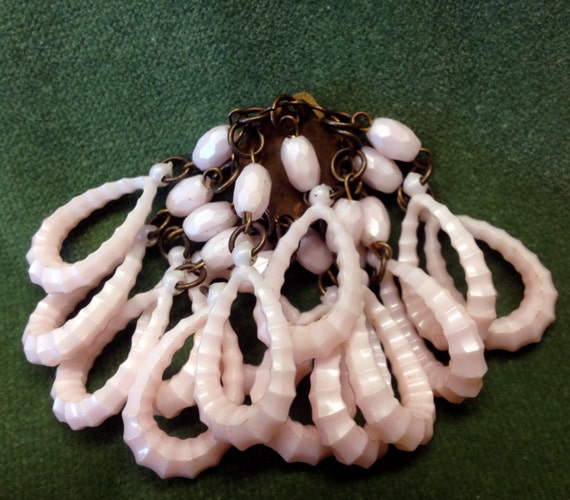 40s Swingy Pink Earrings