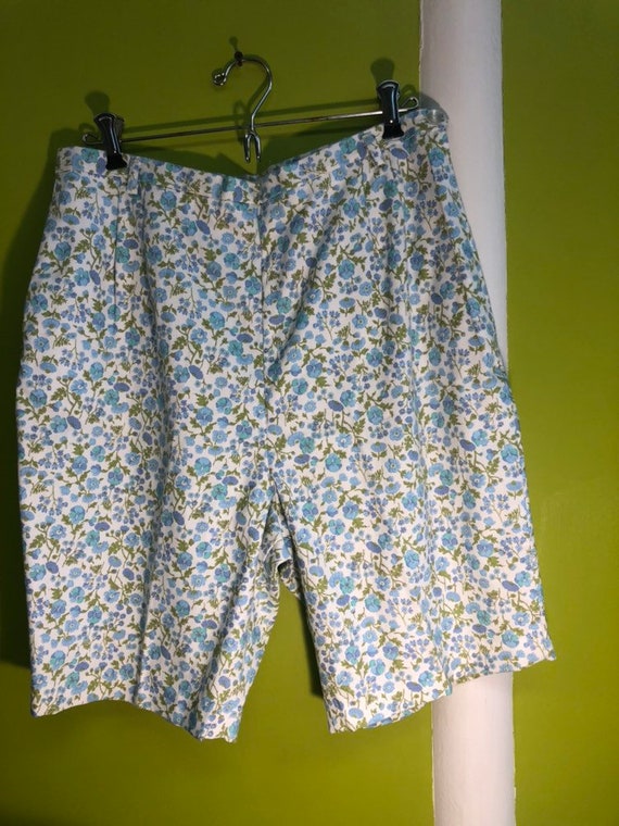 Early 60s Blue Floral Rockabilly Shorts - image 9