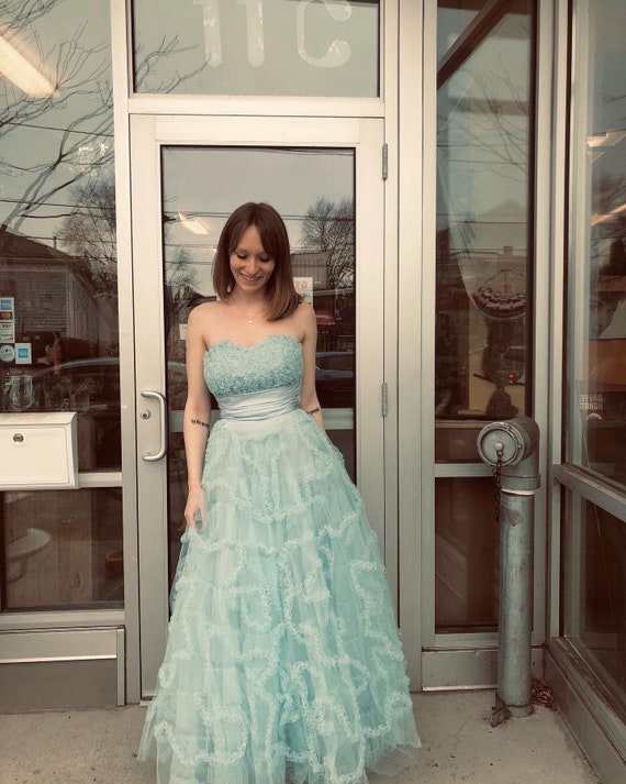 Vintage 1950s Strapless  Baby Blue Tulle Ballgown 