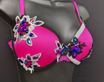 36C Pink, Blue, Purple, Black, and White Holographic Iridescent Rhinestone Festival Rave Bra (62)