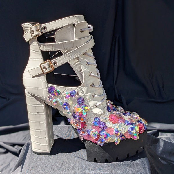 Pink Purple White Rhinestone Festival Platform Boots – Size 8.5