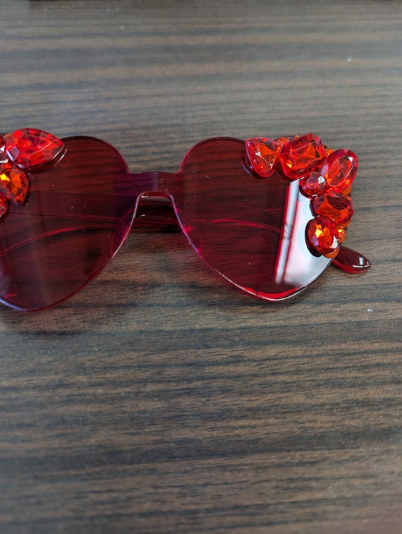 Elegant Red Patterned Sunglasses with Rhinestones HOLLYWOOD Fashion Cat Eye Sunglasses / Shades / Sunnies w  main image 4