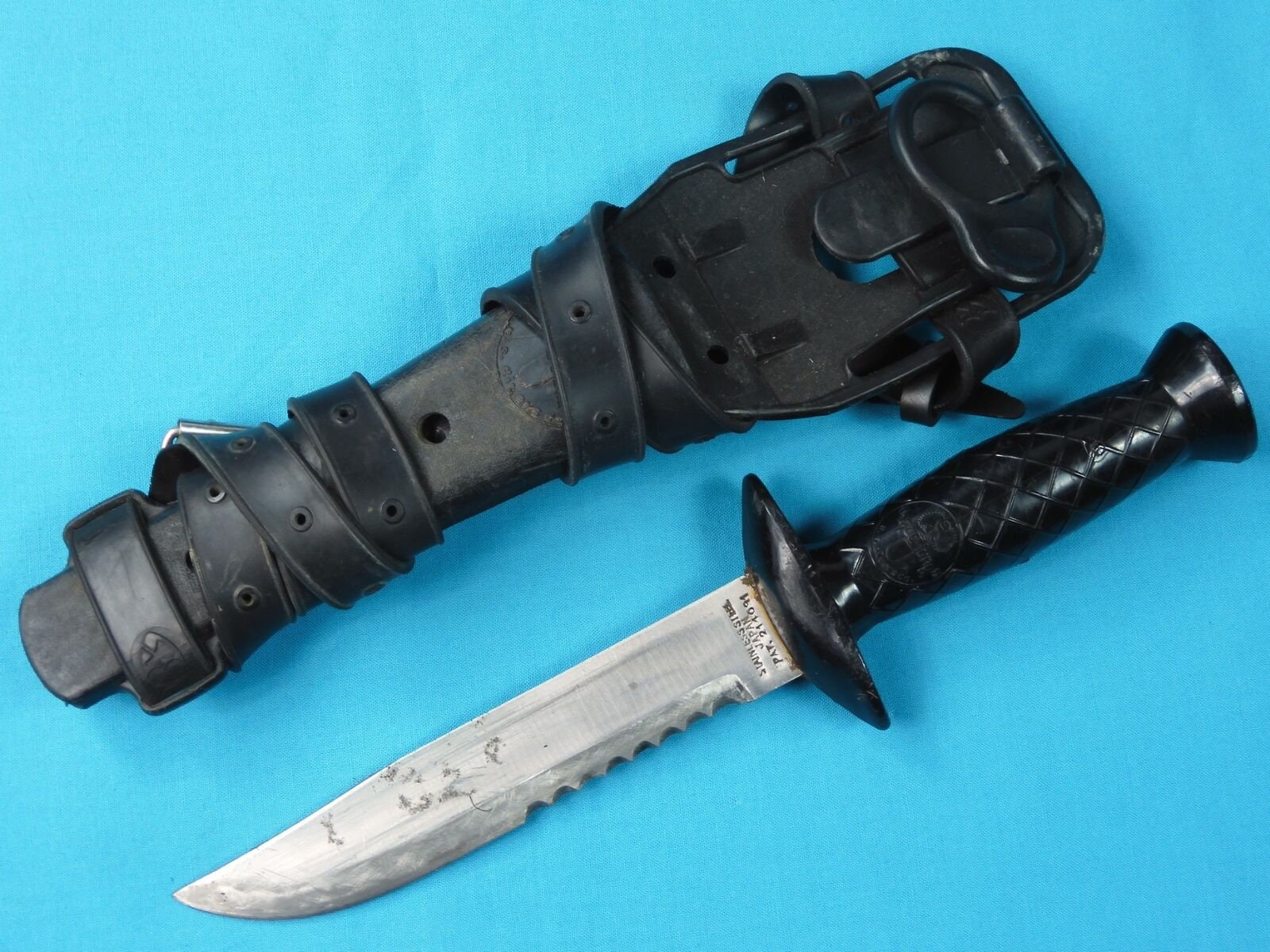Vintage Dive Knife for sale Only 4 left at 70