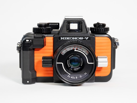 □ Nikon NIKONOS-V オレンジ ジャンク フィルムカメラ まとめ Nikonos Nikonos-V Camera Body 10070 B&H Photo Video