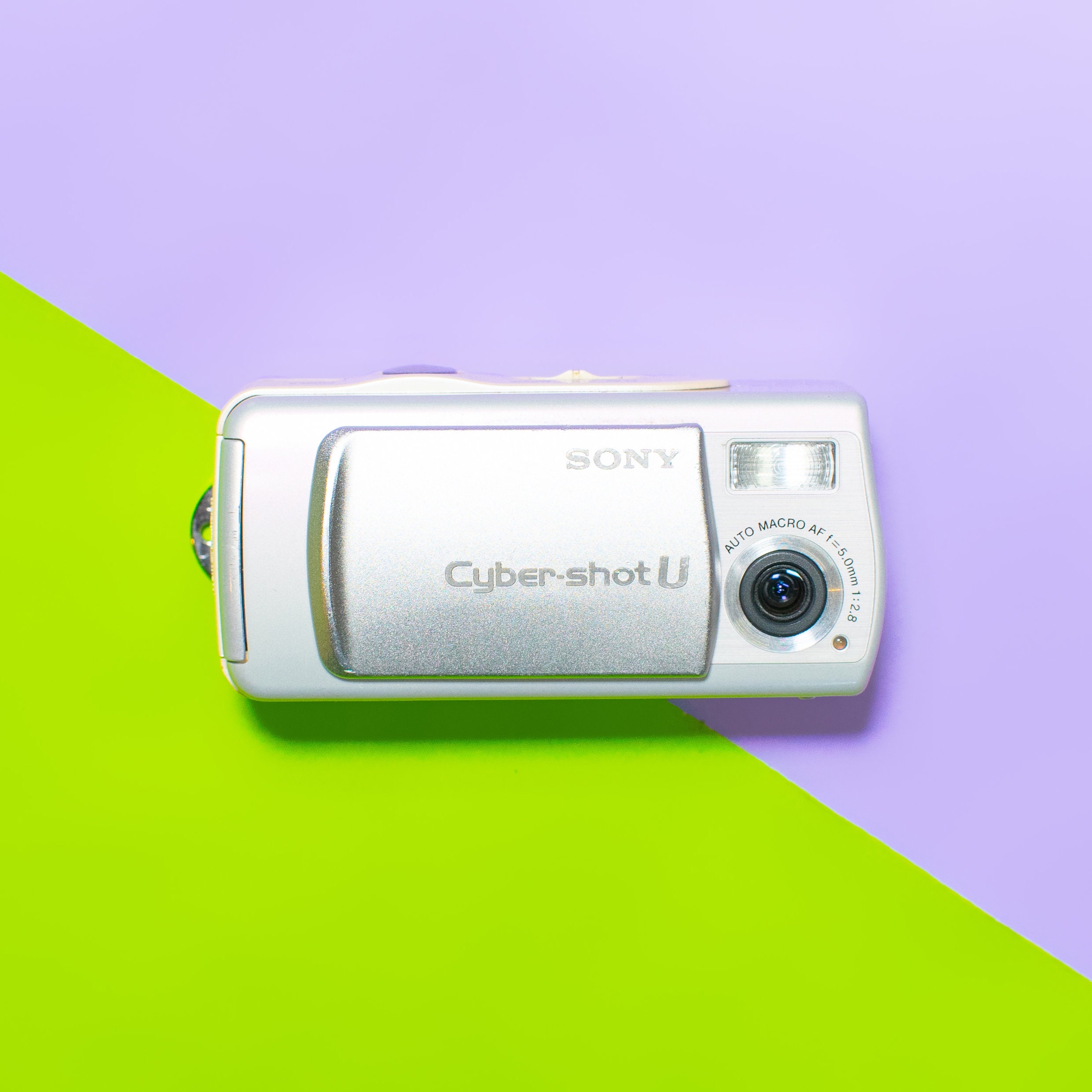 Sony Cyber-shot U DSC-U10 Miniature Digicam Digital Point and