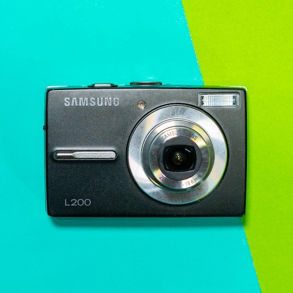 Samsung L200 デジカメ デジタルポイントアンドシュートカメラ