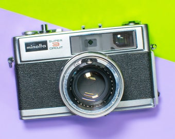 Minolta Hi Matic 11 35mm Film Rangefinder Camera with Minolta Rokkor-PF 45mm 1:1.7 Prime Lens - Professionally Tested / Working