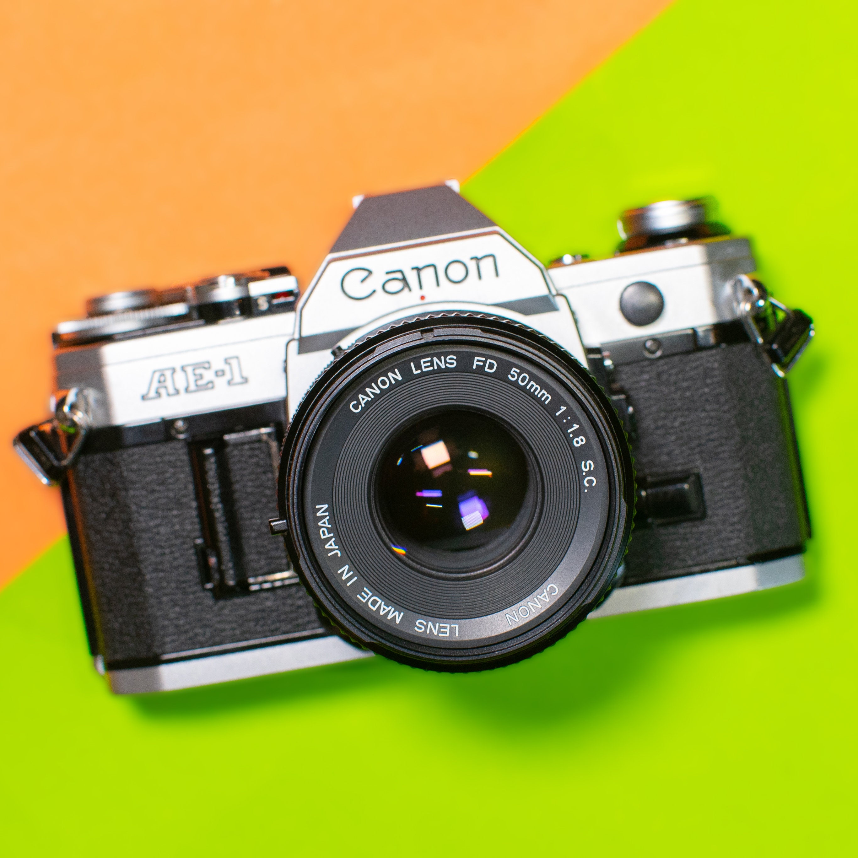 Appareil photo Canon AE-1 35 mm avec objectif principal Canon FD