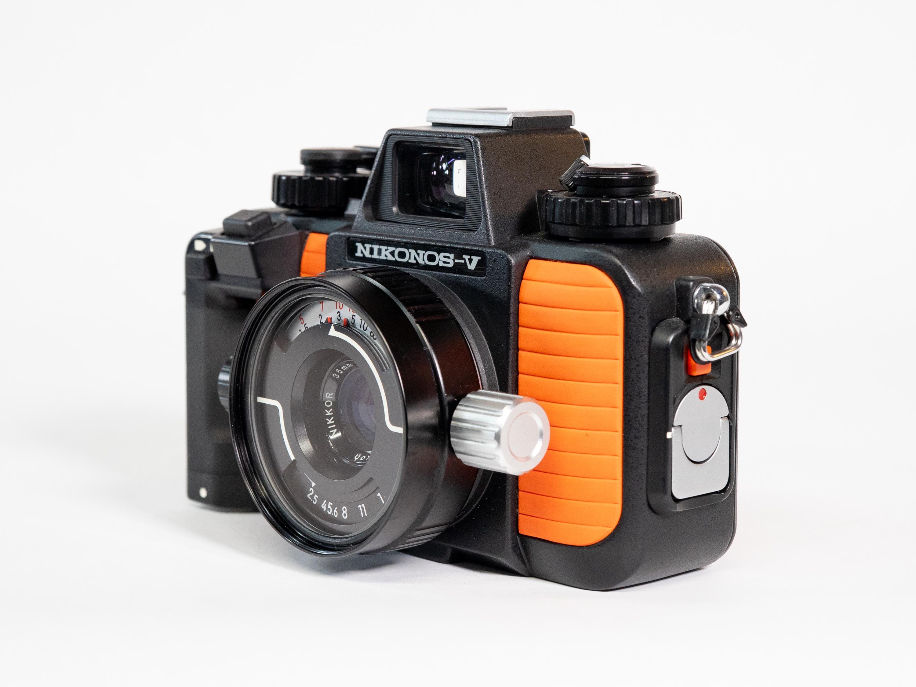 フィルムカメラ nikon nikonos-v Amazon.com : Nikon Nikonos-V, Orange, 35mm f2.5 2063580
