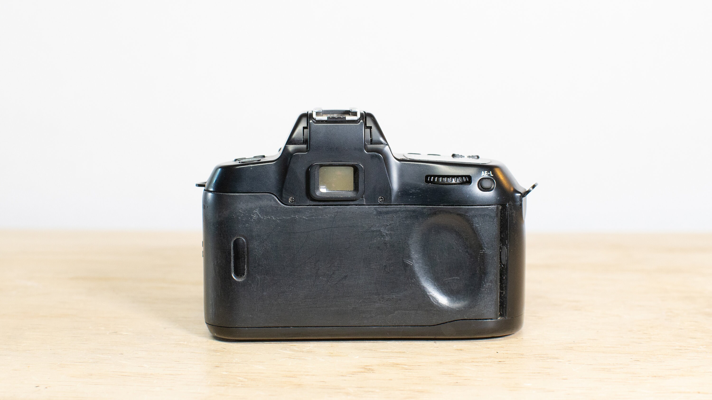 Nikon N70 35 mm SLR フィルムカメラ、Nikkor AF 35-70 mm 1:3.3-4.5