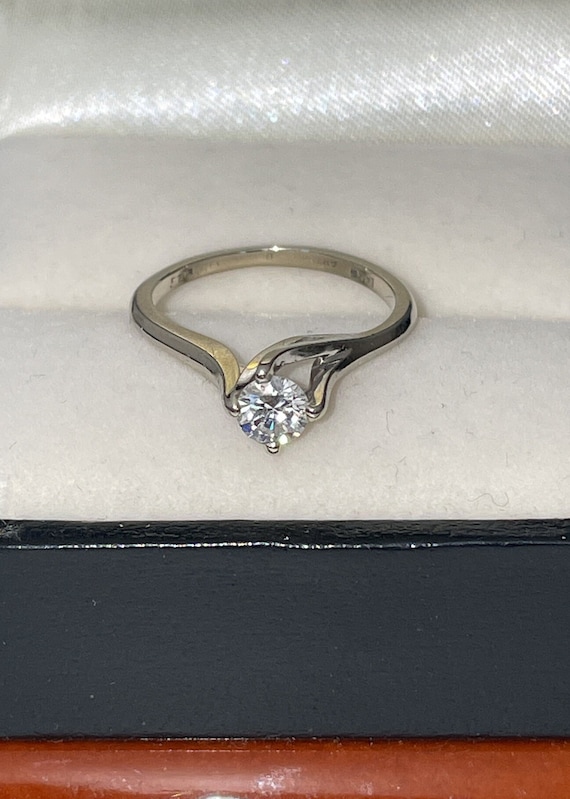 Solid Stamped 14K White Gold Natural Diamond Round