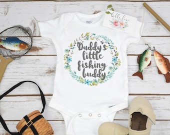 Daddy's Fishing Buddy, Fishing Onesie®, Fishing Baby Shirt, Baby Shower  Gift, Fishing shirt, Fishing bodysuit, Fishing with Daddy, Baby Girl
