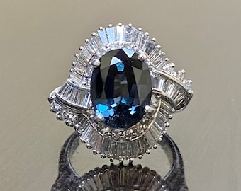 Anillo de compromiso de espinela azul ovalada de 5 quilates con diamantes baguette de platino Art Déco - Anillo de bodas de diamantes con halo de espinela ovalada de platino hecho a mano