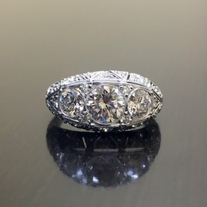 Art Deco handgravierte Platin Diamant Verlobungsring - Platin Art-Deco-drei Stein Diamant Ehering - Platinring - Diamant-Ring