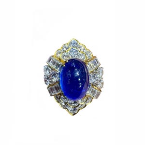 18K Yellow Gold Diamond GIA Certified 7.83 Carat Cabochon Blue Sapphire Engagement Ring