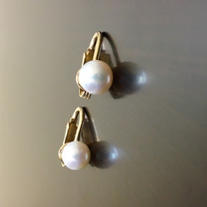 14K Yellow Gold Pearl Earrings - 14K Gold Pearl Stud Earrings - 14K Gold Earrings - Pearl Gold Stud Earrings - Gold Jewelry - Pearl Jewelry