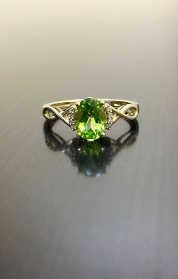 14k or Jaune Ovale Péridot et diamant