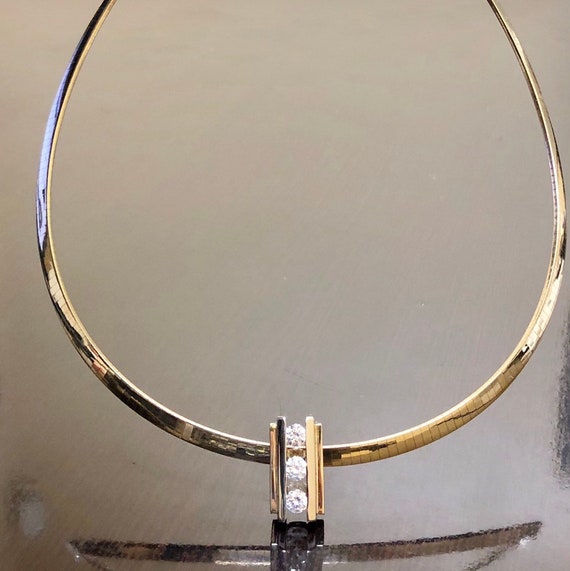 Gold Omega Necklace 14K White - Casa de Oro Jewelers