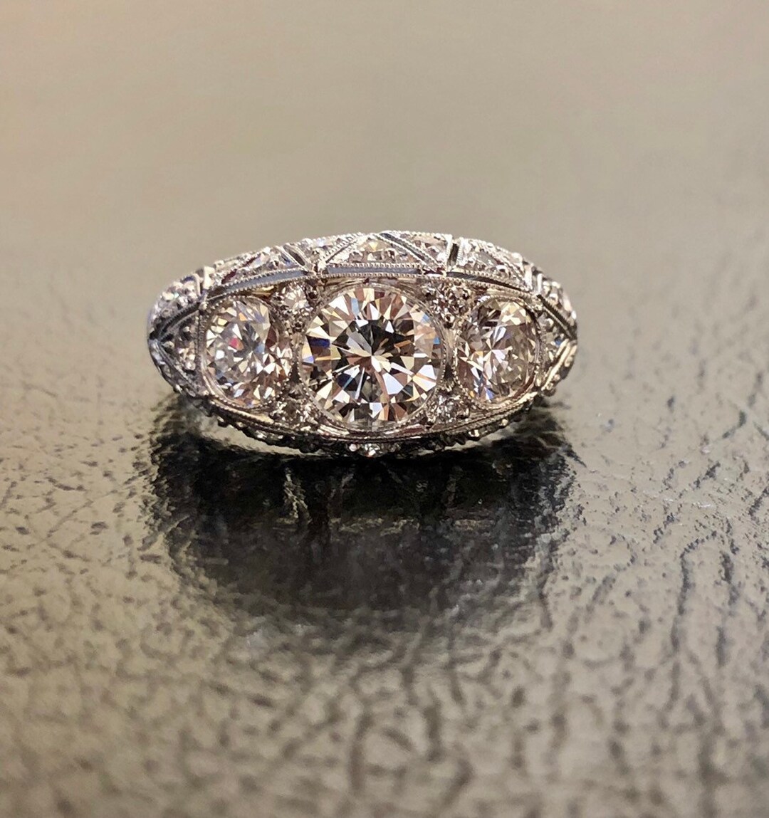 Platinum art deco engagement rings discount