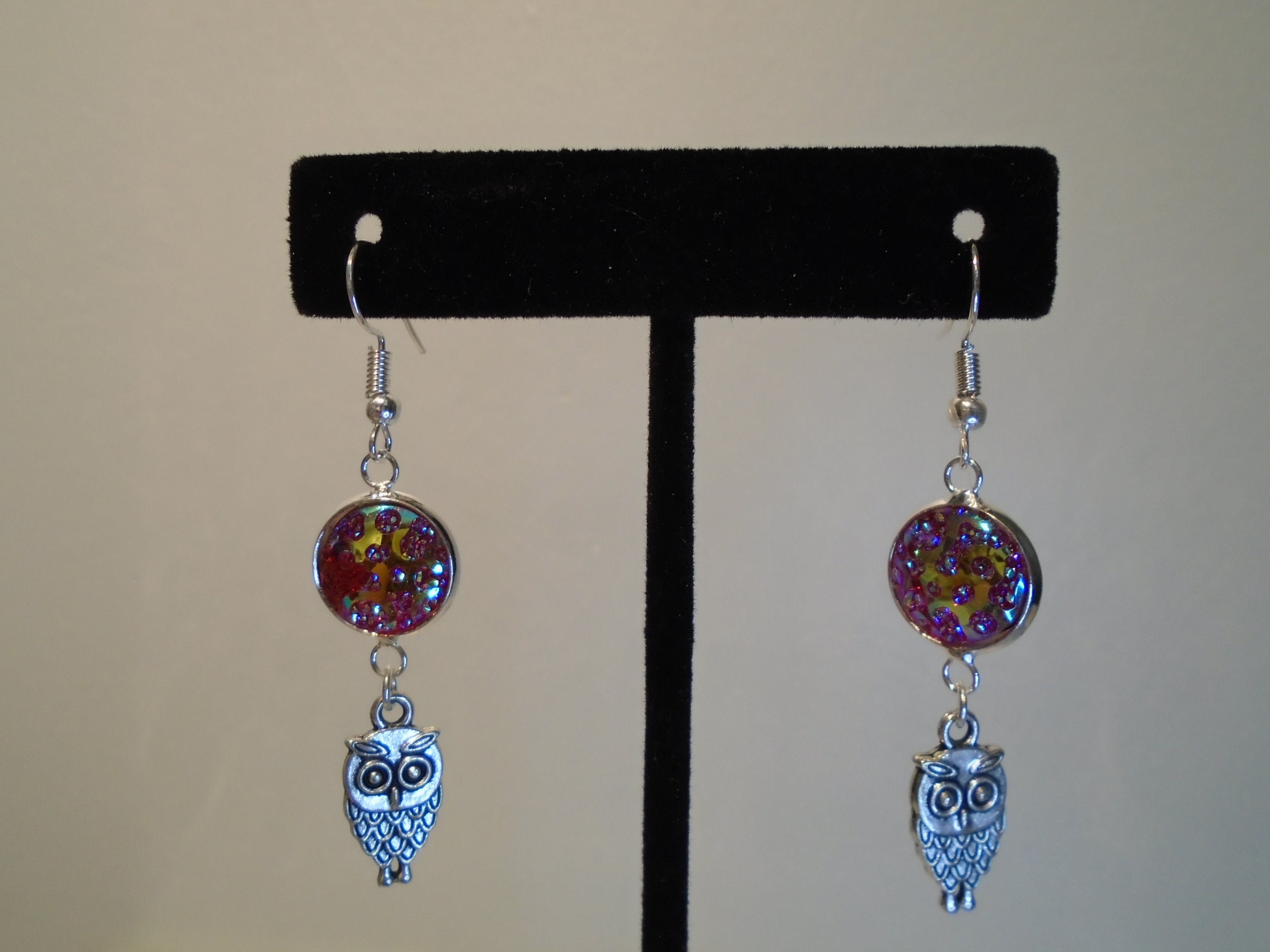Red Oil Slick Cab With Owl Earring Dangle