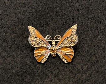 Broche vintage de mariposa con pedrería y esmalte de "Liz Claiborne"