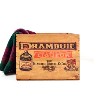 Vintage DRAMBUIE CRATES Circa 1960&#39;s Whiskey Boxes